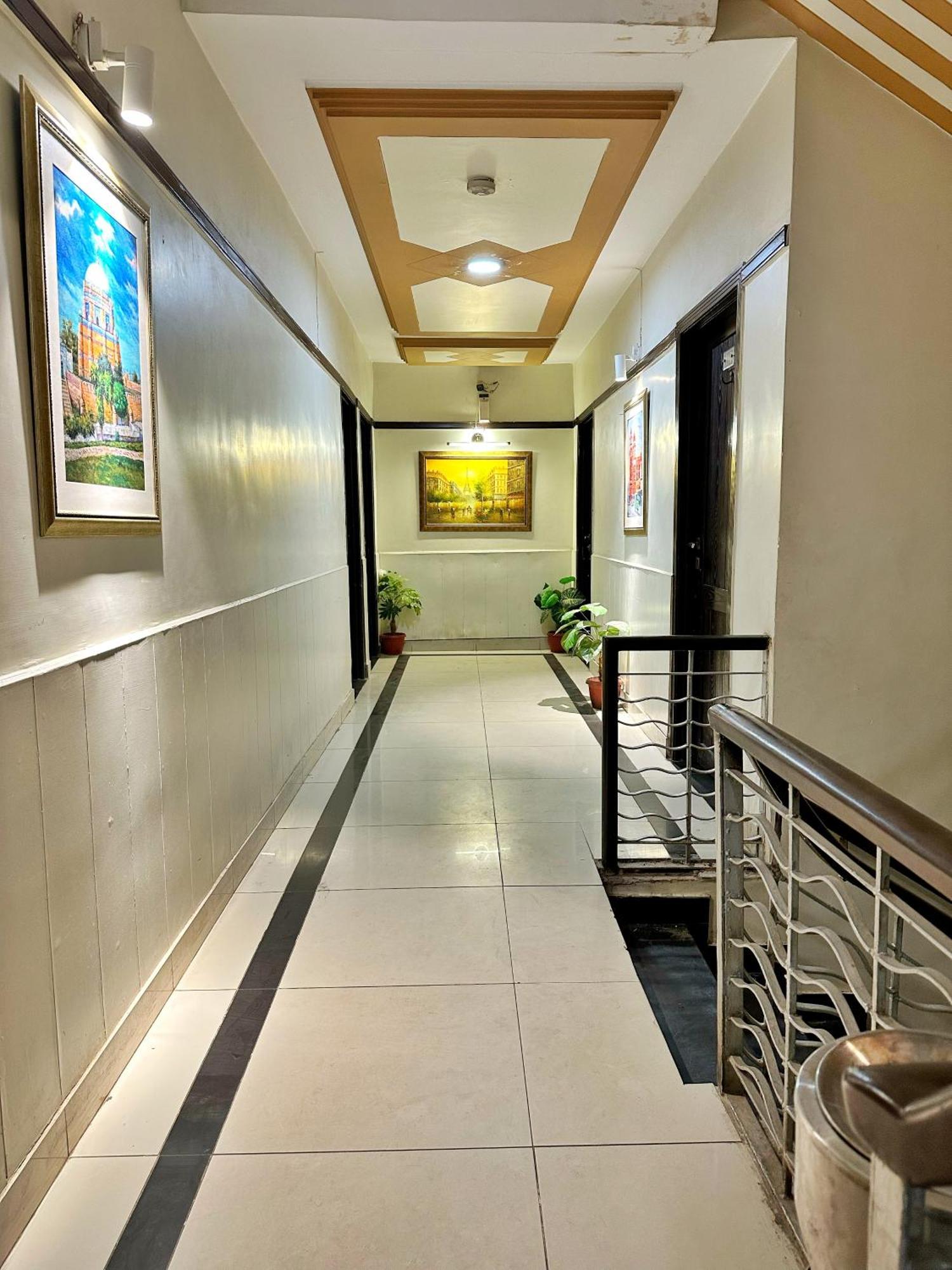 The Grand Hotel מולטאן מראה חיצוני תמונה